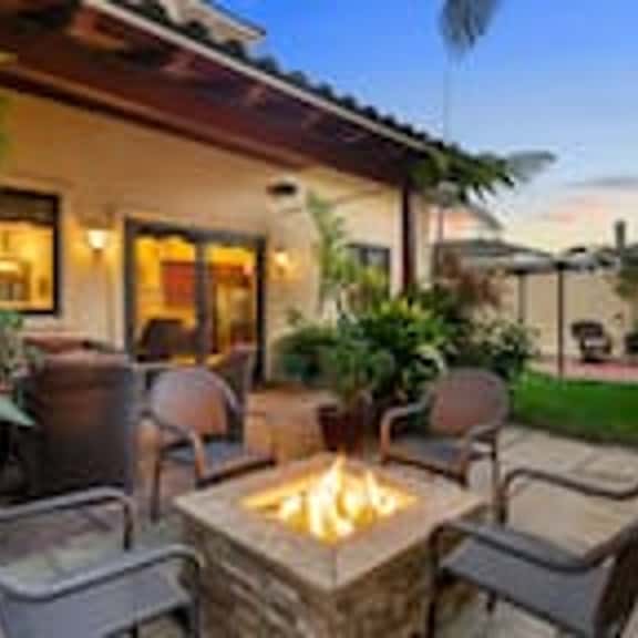 Tuscan Sands by Coastline Vacation Rentals - Image 1